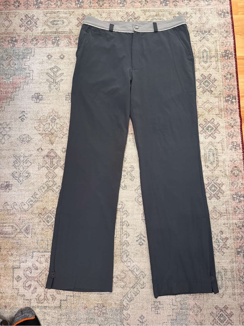 TravisMathew Charcoal Gray Performance Golf Pants Stretch Men’s 34 x 32